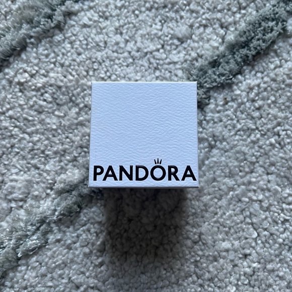 Pandora Elevated Heart Stud Earrings stearling silver small minimal simple - Picture 3 of 9